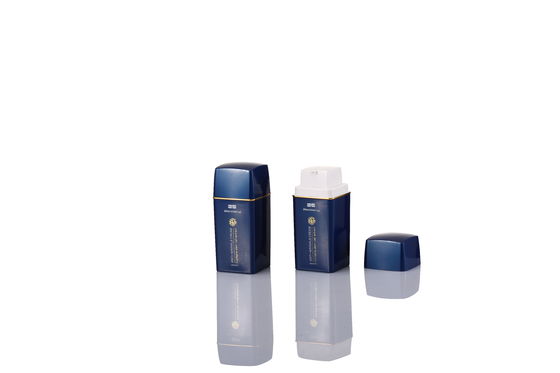 acheter 30 ml Squarelogo Bouteille en plastique personnalisée sans air Bouteille cosmétique sans air pour le soin du corps online manufacture