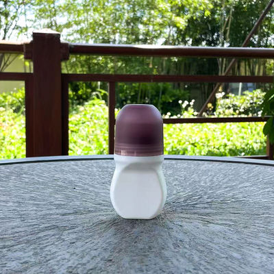 acheter Plastic 75ml Refillable Roll On Bottle Empty Essential Oil Perfume Container PP ball roller bottle online manufacture