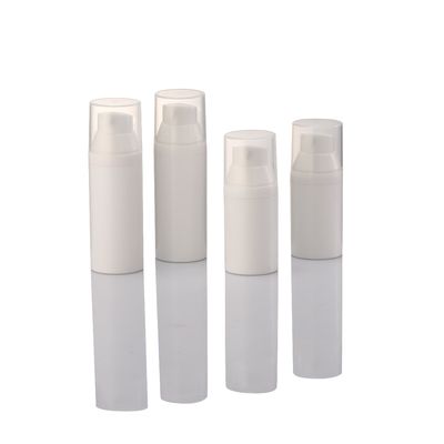 Bouteilles de cosmétiques sans air en PP blanc de 30 ml Bouteille de lotion vide avec pompe