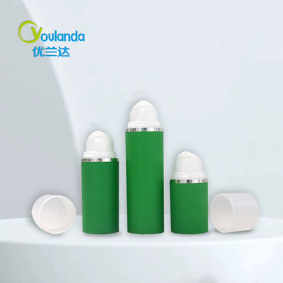 Bouteille de pompe de lotion en plastique PP personnalisable Bouteilles sans air pour les soins de la peau 15cc 30cc